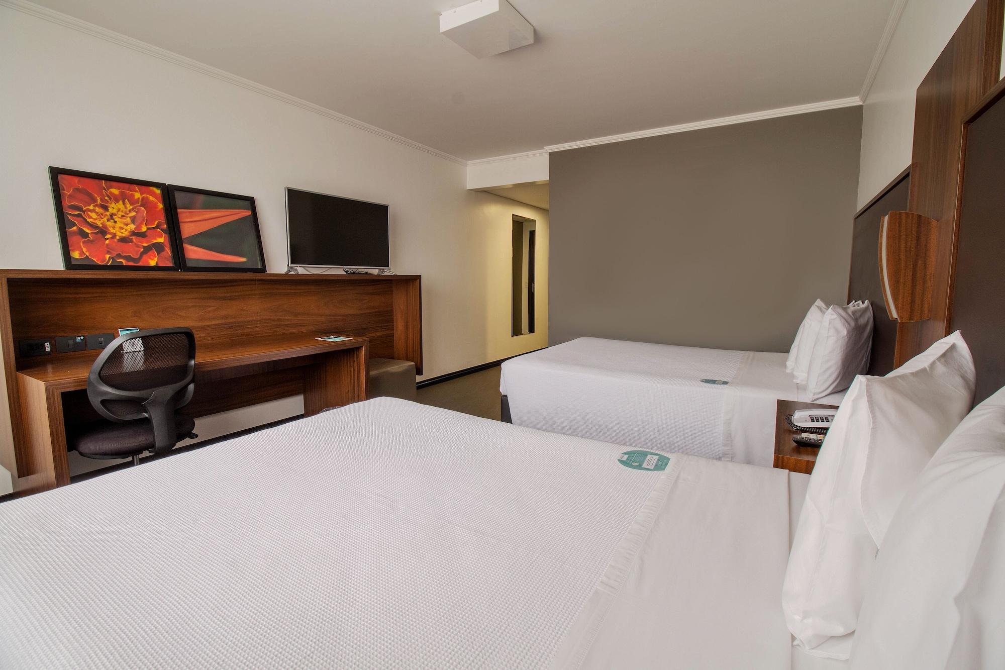 Hotel Deville Business Maringá Exteriör bild