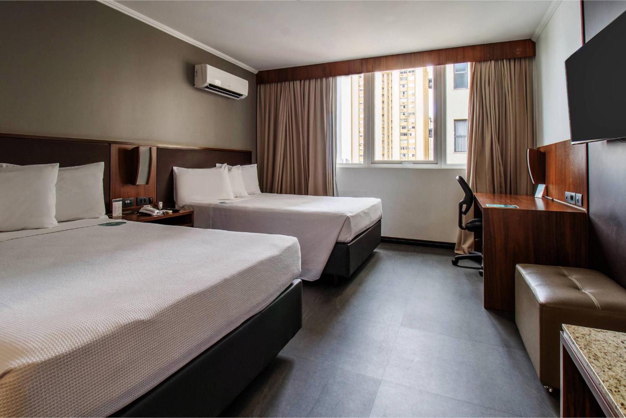 Hotel Deville Business Maringá Exteriör bild
