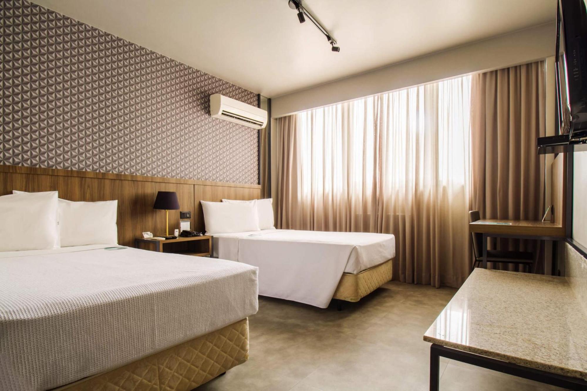 Hotel Deville Business Maringá Exteriör bild